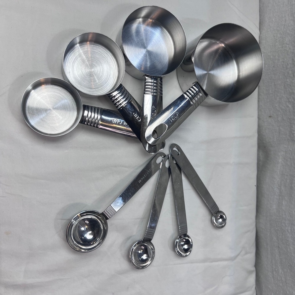 Oneida 18/8 Stainless Steel Measuring Cups and Spoons Set 8 Piece Silver